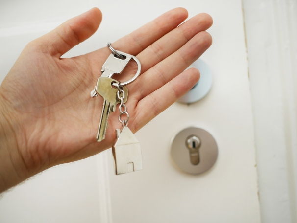 https://KimLoizzi.StopRentingStartOwning.com